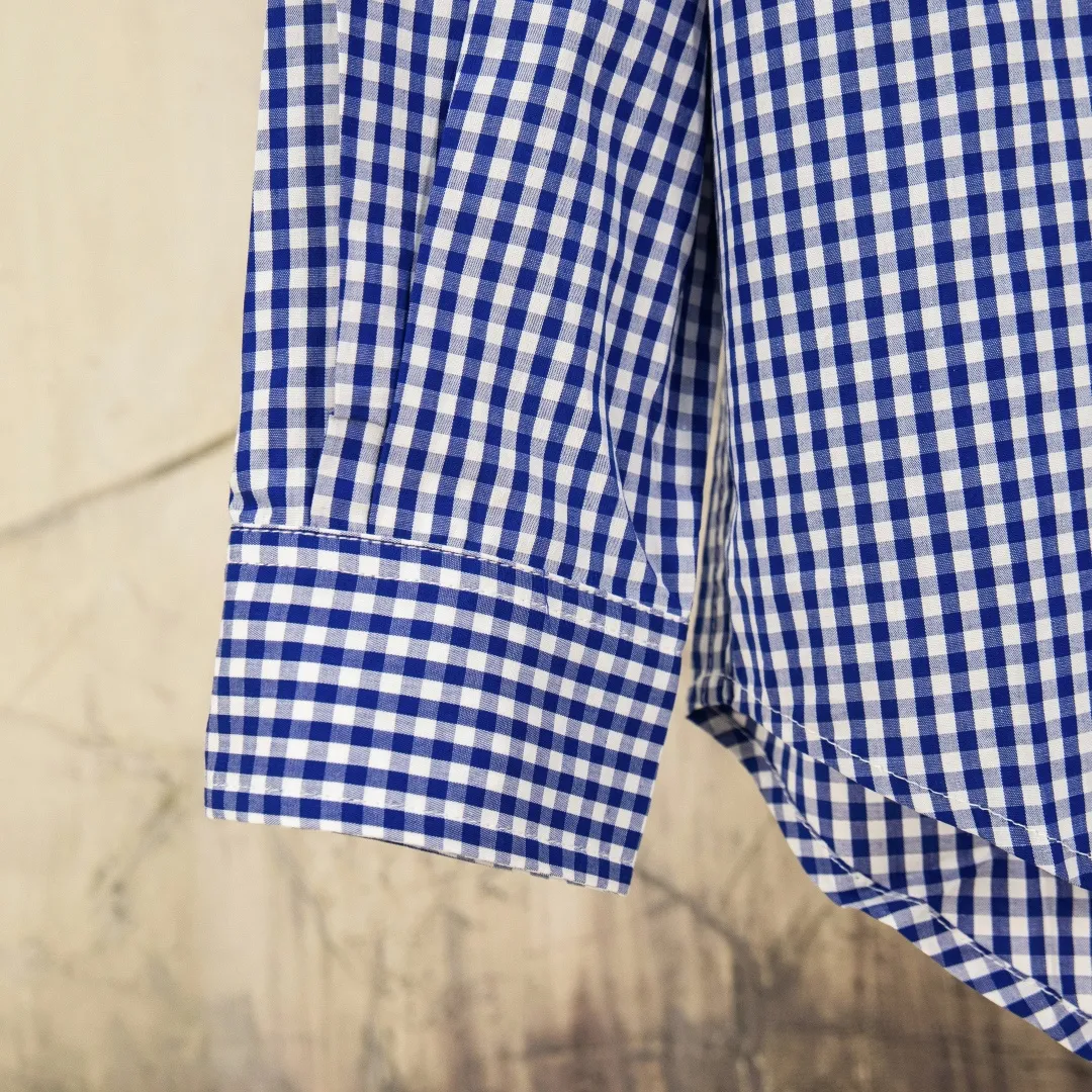 P280 zp version [exclusive supply] Ralph Lauren/Ralph Lauren 2025SS Evergreen Vintage style poplin casual color 0.5 grid long-sleeved casual shirt, 100% restoration of workmanship, embedded seam clean edge processing, upper back broken seam reorganization, better fit ✅ 100% cotton poplin cotton, smooth feel, pre-car wash treatment, yarn is tighter ✅ Custom dyed original pearlescent white buttons, size partition✅ There is a special shaped chiffon foil inside the collar door tube, which is not easy to deform and pull. ✅ RL refreshing plaid shirt is more naughty and colorful than the simpleness of the solid color shirt. It can be salty or sweet. Daily travel and travel. The production rate is very high. The style is customized. Color: Pink Blue Size: S M L XL Number: WW10965